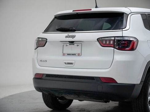 Used 2024 Jeep Compass Sport image 12