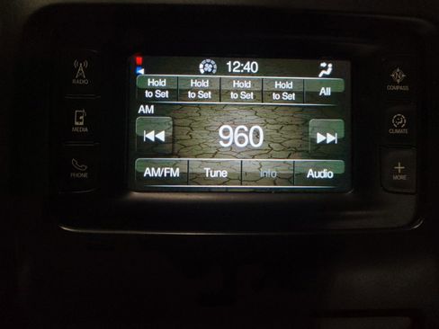 Used 2015 Jeep Cherokee Latitude w/ Cold Weather Group image 25