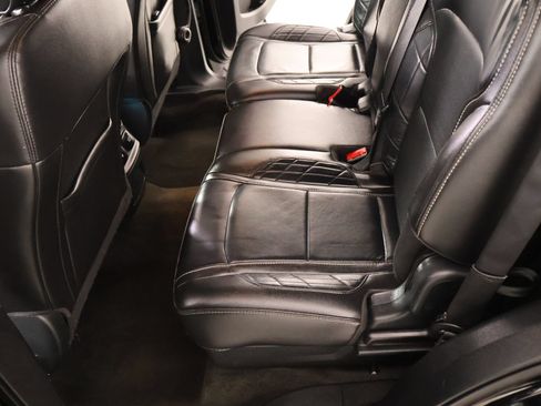 Used 2018 Ford Explorer Platinum AWD/4WD image 13