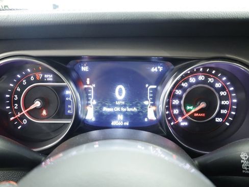 Used 2019 Jeep Wrangler Unlimited Rubicon w/ Uconnect 4C Nav & Sound Group AWD/4WD image 25