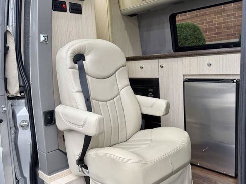 Used 2012 Mercedes-Benz Sprinter 3500 image 35