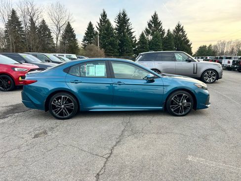 Used 2025 Toyota Camry XSE image 7