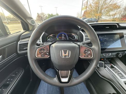 Used 2018 Honda Clarity Plug-In Hybrid image 14