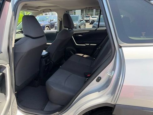 Used 2019 Toyota RAV4 XLE w/ Convenience Package AWD/4WD image 17