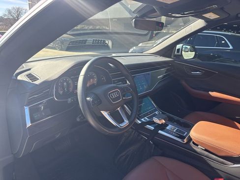 Used 2022 Audi Q8 Premium Plus image 12