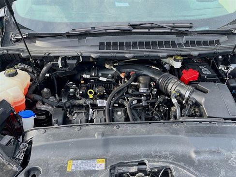 Used 2024 Ford Edge SEL image 29