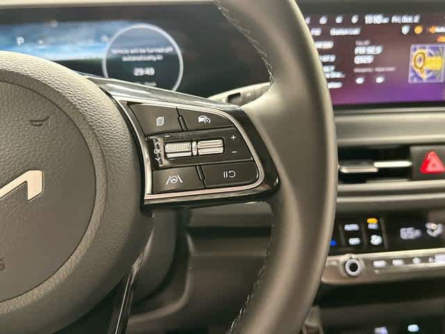 Used 2025 Kia Seltos EX w/ EX Sunroof Package AWD/4WD image 10