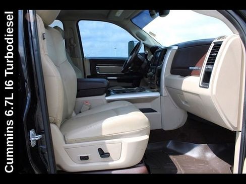 Used 2017 RAM 2500 Laramie w/ Convenience Group AWD/4WD image 17