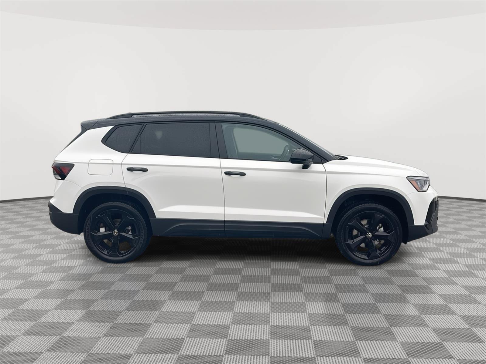 New 2026 Volkswagen Taos SE AWD/4WD image 6