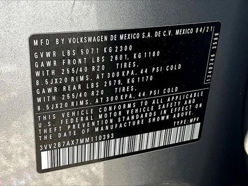 Used 2021 Volkswagen Tiguan SE R-Line image 29