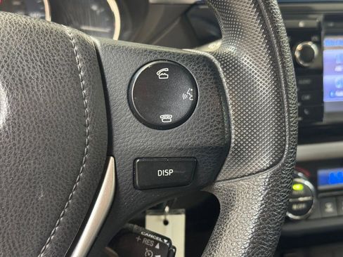 Used 2014 Toyota Corolla LE image 29