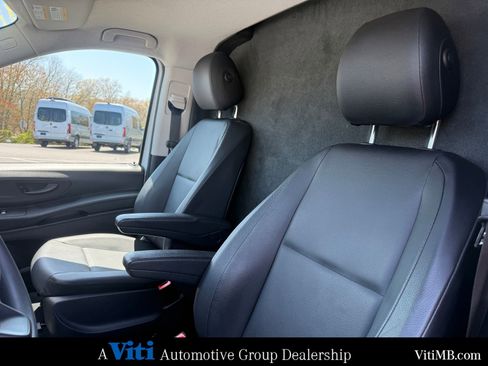 Used 2023 Mercedes-Benz Metris image 18