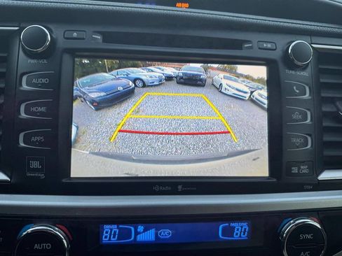 Used 2015 Toyota Highlander Limited Platinum image 23