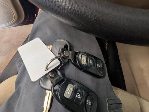 Used 2009 Hyundai Sonata GLS w/ Popular Equipment Pkg 2 FWD image 43