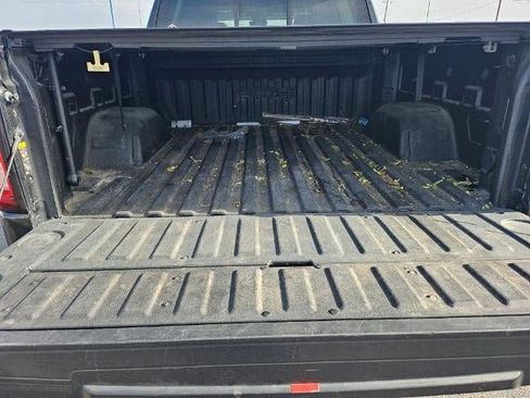 Used 2023 GMC Sierra 1500 AT4 w/ AT4 Premium Package AWD/4WD image 7