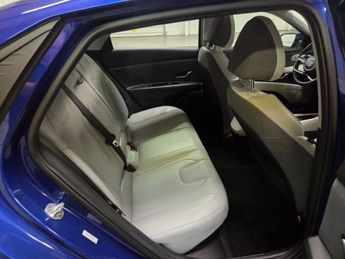 Used 2023 Hyundai Elantra Limited FWD image 34