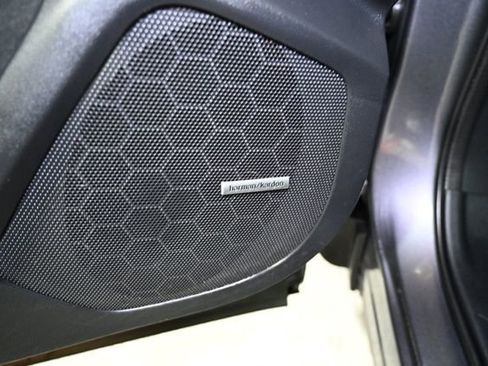 Used 2022 Subaru Ascent Limited w/ Technology Package image 29