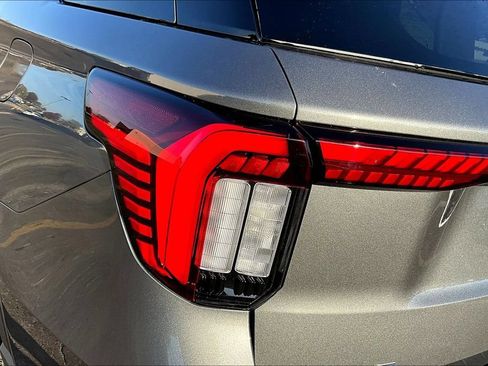 New 2026 Ford Explorer Active w/ Active Comfort Package AWD/4WD image 28
