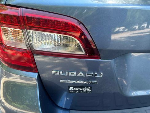 Used 2018 Subaru Outback 2.5i Premium AWD/4WD image 11