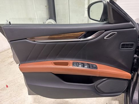 Used 2021 Maserati Ghibli S GranLusso image 15