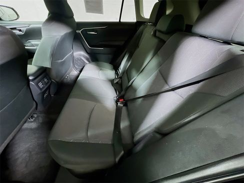 Certified 2025 Toyota RAV4 XLE image 21