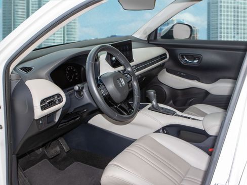 Certified 2023 Honda HR-V EX-L image 9