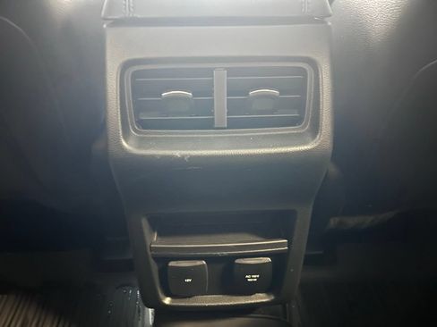 Used 2020 Ford Edge SEL w/ Convenience Package AWD/4WD image 19