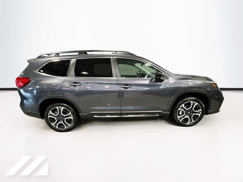 New 2026 Subaru Ascent Limited AWD/4WD image 4