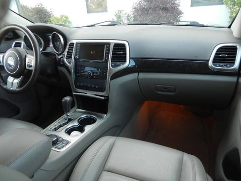 Used 2011 Jeep Grand Cherokee Laredo AWD/4WD image 35