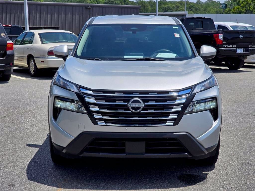 Used 2024 Nissan Rogue SV AWD/4WD image 22