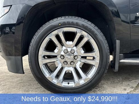 Used 2019 Chevrolet Suburban Premier RWD image 6