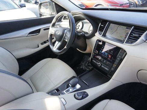 Used 2022 INFINITI QX50 Essential w/ Cargo Package image 31