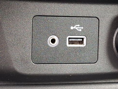 Used 2020 Nissan Rogue SV AWD/4WD image 25