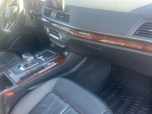 Used 2018 Audi Q5 2.0T Premium Plus w/ Premium Plus Package image 26