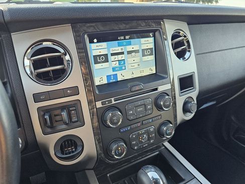 Used 2017 Ford Expedition Limited w/ Equipment Group 301A RWD image 57