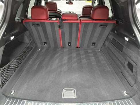 Used 2022 Porsche Cayenne Platinum Edition image 40