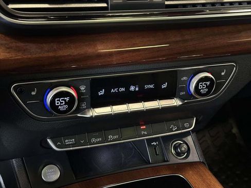 Used 2023 Audi Q5 2.0T Premium w/ Convenience Package image 30