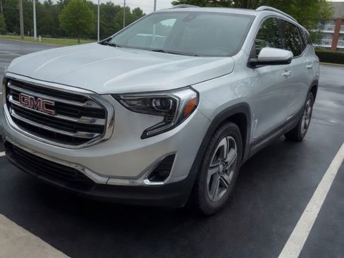 Used 2021 GMC Terrain SLT FWD image 1