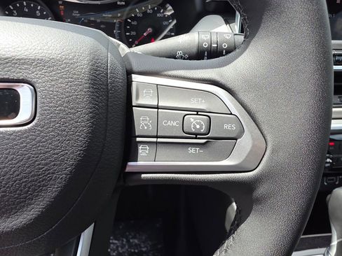 New 2026 Jeep Compass Limited image 18