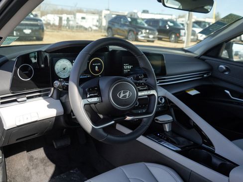 New 2026 Hyundai Elantra Limited image 18