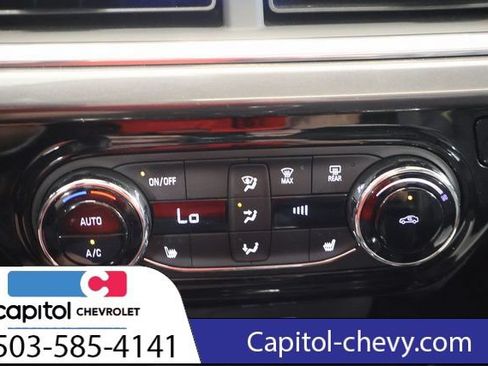 Used 2024 Chevrolet Trax ACTIV w/ Sunroof Package FWD image 24