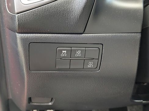 Used 2018 MAZDA MAZDA3 Grand Touring w/ Premium Equipment Package image 29