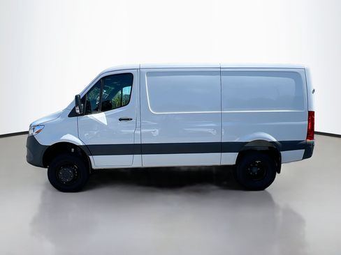 Used 2024 Mercedes-Benz Sprinter 3500 w/ Parking Package image 9