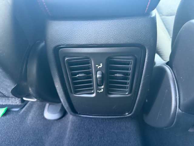 Used 2025 Dodge Durango GT RWD image 25