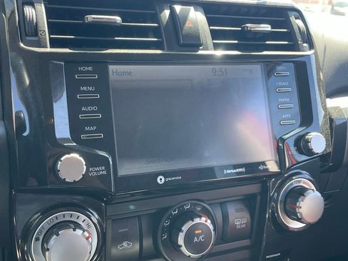 Used 2024 Toyota 4Runner TRD Off-Road Premium image 6