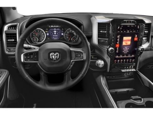 Used 2022 RAM 1500 Big Horn AWD/4WD image 7
