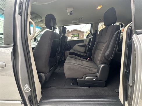 Used 2016 Dodge Grand Caravan SE w/ Quick Order Package 29E SE FWD image 48
