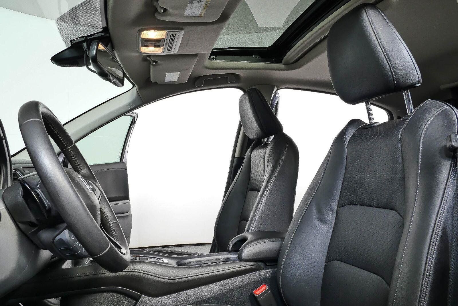 Used 2021 Honda HR-V EX-L image 6