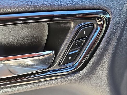 Used 2024 Dodge Durango GT RWD image 39