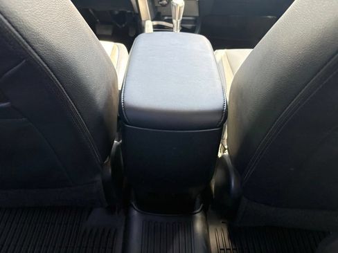 Used 2018 Toyota RAV4 Limited w/ Advanced Technology Package AWD/4WD image 15